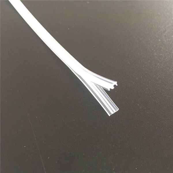 الحقيبة البلاستيكية سحاب